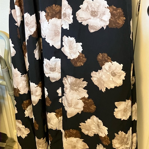 Shein Maxi V-Neck Spaghetti Adjustable Straps Summer Dress Fits Size Small - Picture 6 of 9